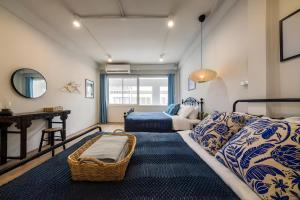 Vintage Gallery Sukhumvit 3-Bedroom Family House with Kids Playroom - 2 Min to BTS Bang Chak
