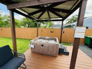 Zuri Haven - Downtown, NRG, Hobby Airport, Hot Tub, Arcade Games