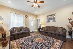 Louisville Retreat with Firepit - Fenced Yard - Grill - Family Friendly