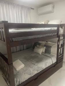 Paraiso Caribeno Villa with Pool and BBQ