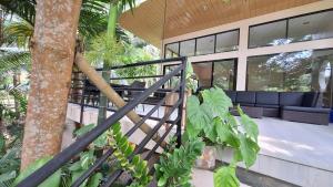Camotes Island Villa - 9 minutes to Beach - WiFi