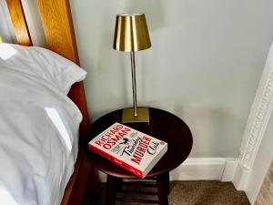 Peaceful Festival Retreat - Main Door Garden Flat