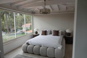 Villa with amazing sea and mountain views