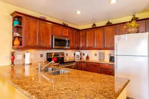 Maui Kamaole #A-102 Front Row, Ocean View, Across Kamaole Bch III, Full AC