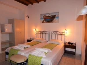 Tinos Suites in Agios Ioannis Porto