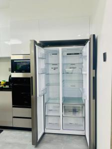 Luxurious two bedroom apartments in kilimani which features swimming pool ,gym and breathtaking city views