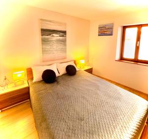 RELAX - Istrian stone house in the heart of the beautiful fishing village Fažana - only few steps from the sea and the wonderful beach - incl Klima with PLASMA-QUAD-PLUS-FILTER against C O V I D for better air quality