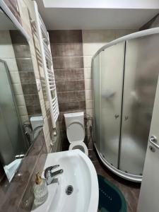 Green Nest Apartment