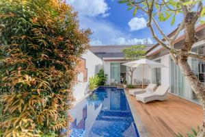 Luxury villa in Sanur 400m ocean, best caffes near