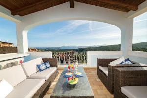 Sea View Terrace, Sunset, 10 min from Porto Cervo