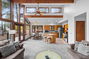 Forest Cabin Retreat Overlooking a Meadow Pond