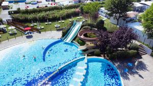 Club del Sole Spina Family Collection