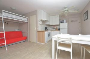 Appartement P2 cabine au Grau du Roi à 150m de la plage et parking privé !
