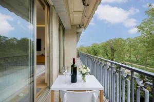 Superb 2 bdr apartment Terrace Neuilly-sur-Seine