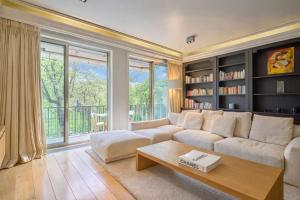 Superb 2 bdr apartment Terrace Neuilly-sur-Seine