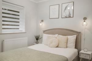 Milton Keynes 3BR, Stylish Home, Sleeps 5, Families Stays, Parking , Free WiFi