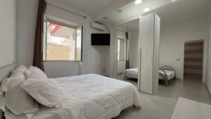 The Arco Rooms