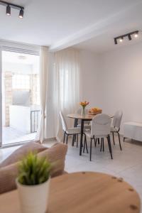 Seafront Suites Maja
