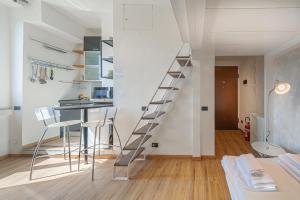 Happy House - Viale Tibaldi