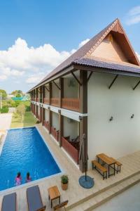 Sri Anan Pura Hotel