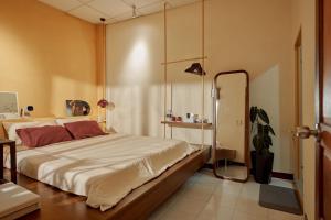 HIDDEN -home-