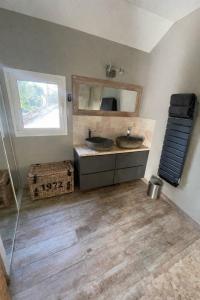 Charming house in Alès with pool & Jacuzzi