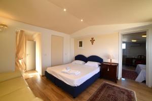 Villa Nina Luxury With Pool - Happy Rentals