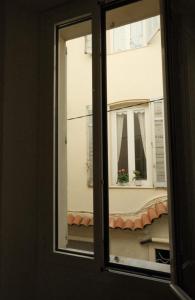 Petite fleur - Studio Vieil Antibes-Plage à 5 min