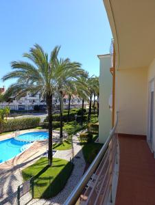 Sunny Balcony Apartment