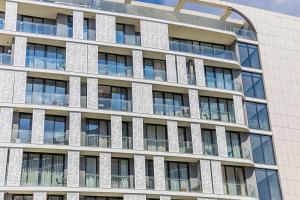 City lights at Ellipse,1 bedroom