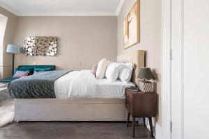 Chic Chelsea Flat Near Sloane Square