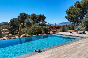 Terre de Provence-Luxurious Villa-Pool-Sea View