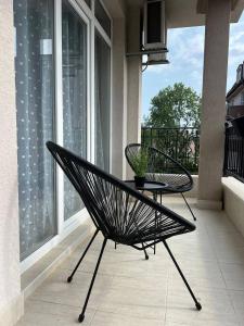 Sunny Beach Central Apartment - 4 Guests, Parking