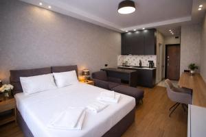 DreamSide Aparthotel