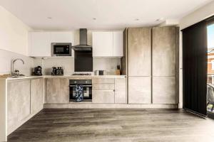 Modern 1 Bedroom Apartment