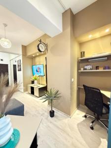 DownTown Stay Lazar by Glam Apartments - Parking Option