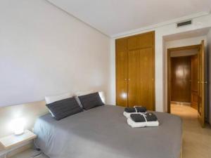 2-Bedroom Apartment in San Juan Alicante with Terrace & AC by Turihome