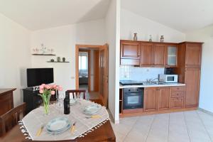 IzzHome Olive Tree