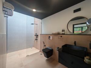 Earthsong Luxury Pool Villa by Luxunlock Private Villas