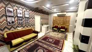 COZY ROOM A1 of 4BHK