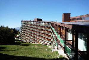 Résidence Lauzieres - Studio 5 personnes skis aux pieds et proche des commerces dans le village du Charvet à Arc 1800 MAE-1901