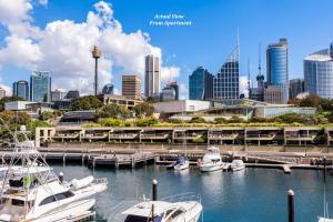 Art Deco Harbour Apartment - Walk to Opera House