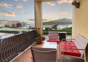 LaureLiving Holiday Home Marea Vista