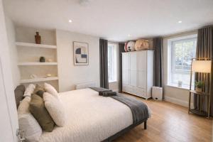 2-Bedroom Vauxhall flat with Wi-Fi, Dryer, Washer near Nine Elms, Battersea & The Kia Oval
