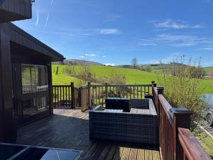 5f Stanley Lodge, Caer Beris, Builth Wells - No tradesman