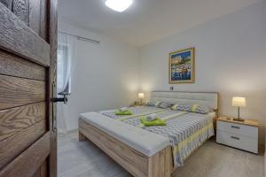 Villa Kristina with Pool - Happy Rentals