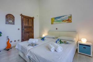 Villa Kristina with Pool - Happy Rentals