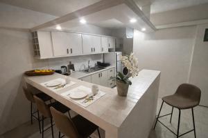 Modern & Cozy Studio for 2 in Saronida Steps from the Beach