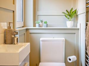 2 Bed in Seahouses oc-cn006