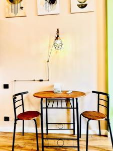 Holiday Rooms 79